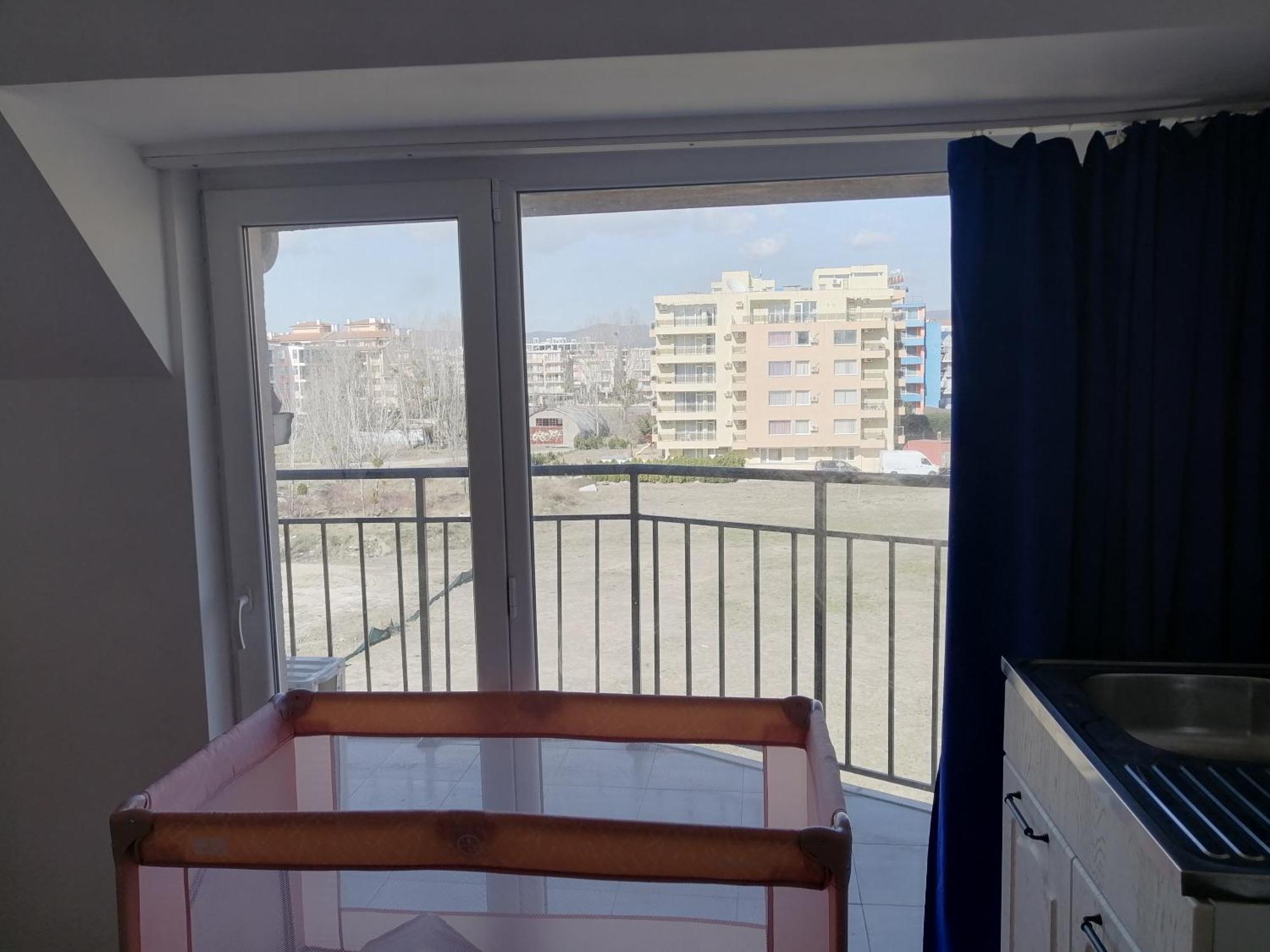Къща За Гости "Arawana" Pantai Sunny Bagian luar foto